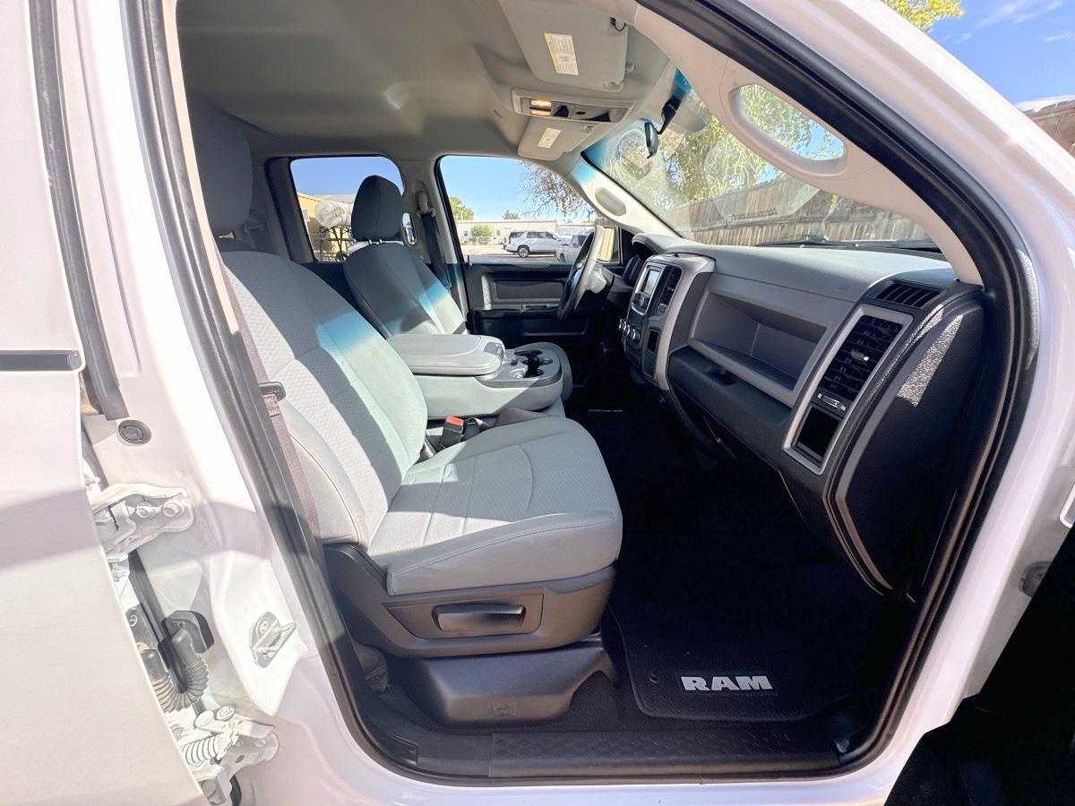 RAM 1500 Classic Crew Cab 4WD 2019