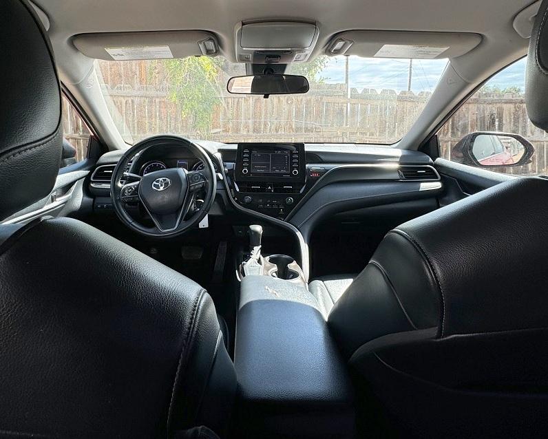 Toyota Camry SE Auto (Natl) 2021