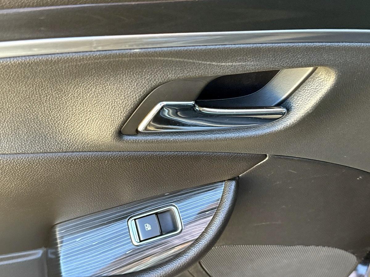Chevrolet Impala 4dr Sdn LT w/1LT 2019