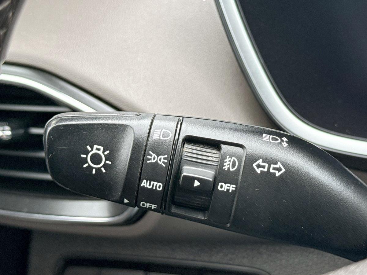 Hyundai Santa Fe SEL 2.0T Auto FWD 2020