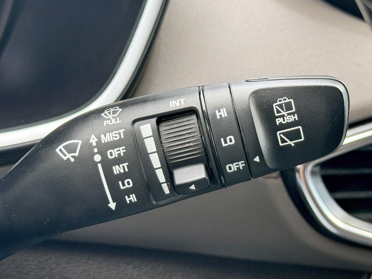 Hyundai Santa Fe SEL 2.0T Auto FWD 2020