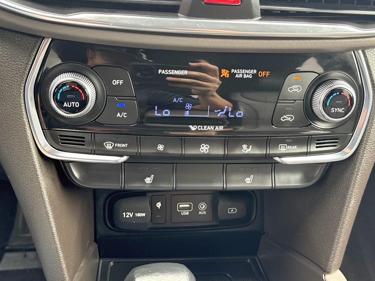 Hyundai Santa Fe SEL 2.0T Auto FWD 2020