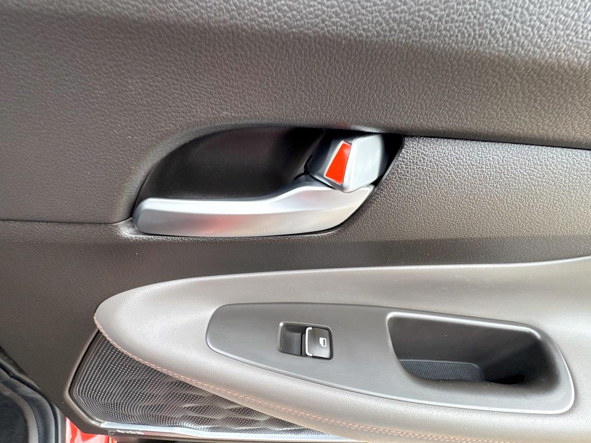 Hyundai Santa Fe SEL 2.0T Auto FWD 2020
