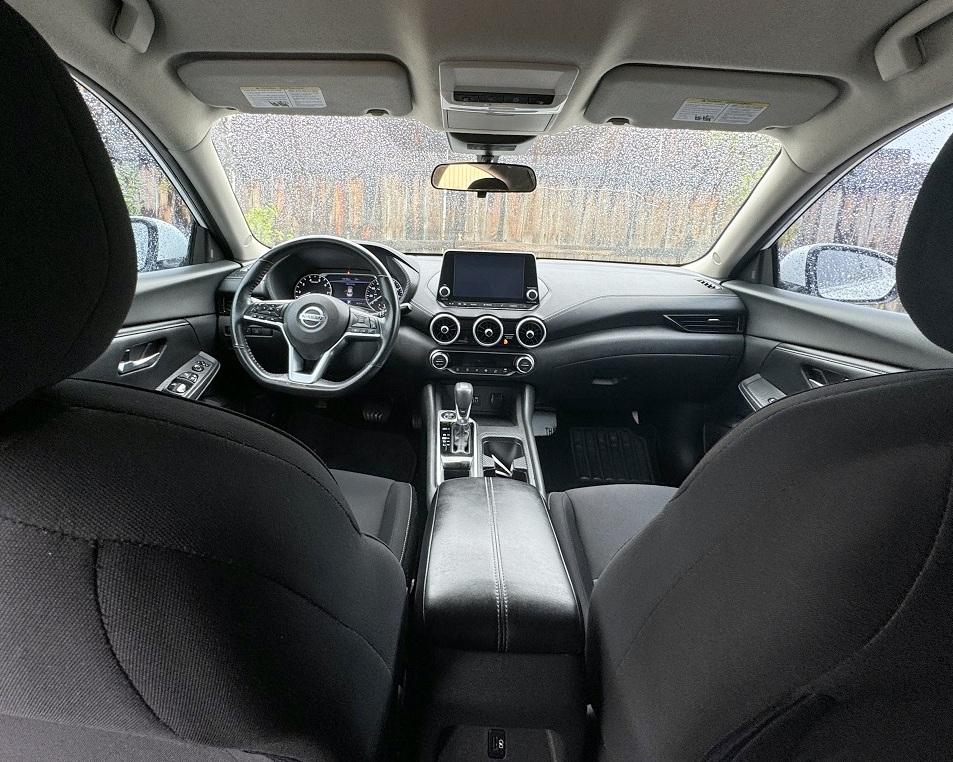 Nissan Sentra SV CVT 2021