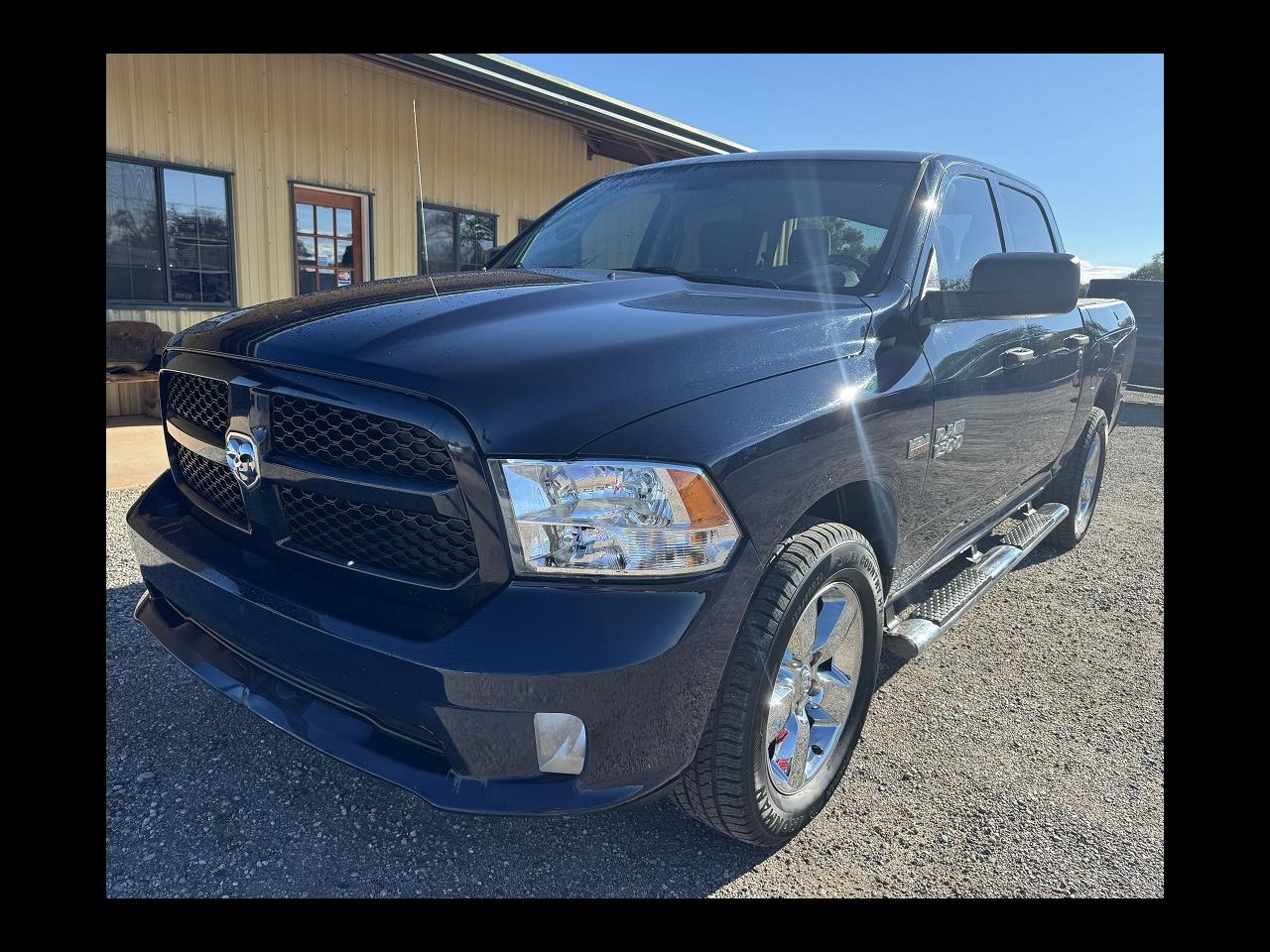 RAM 1500 Tradesman 4x4 Crew Cab 5'7" Box 2018
