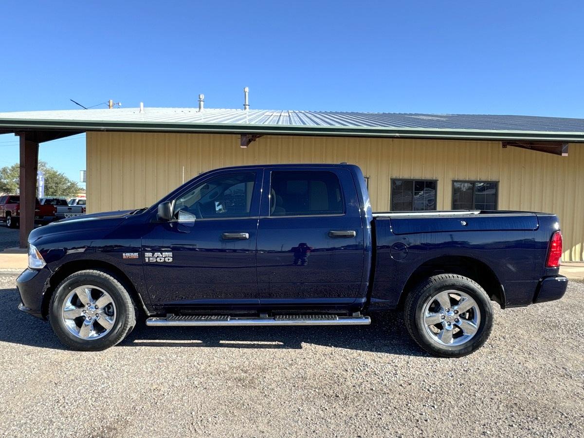 RAM 1500 Tradesman 4x4 Crew Cab 5'7" Box 2018