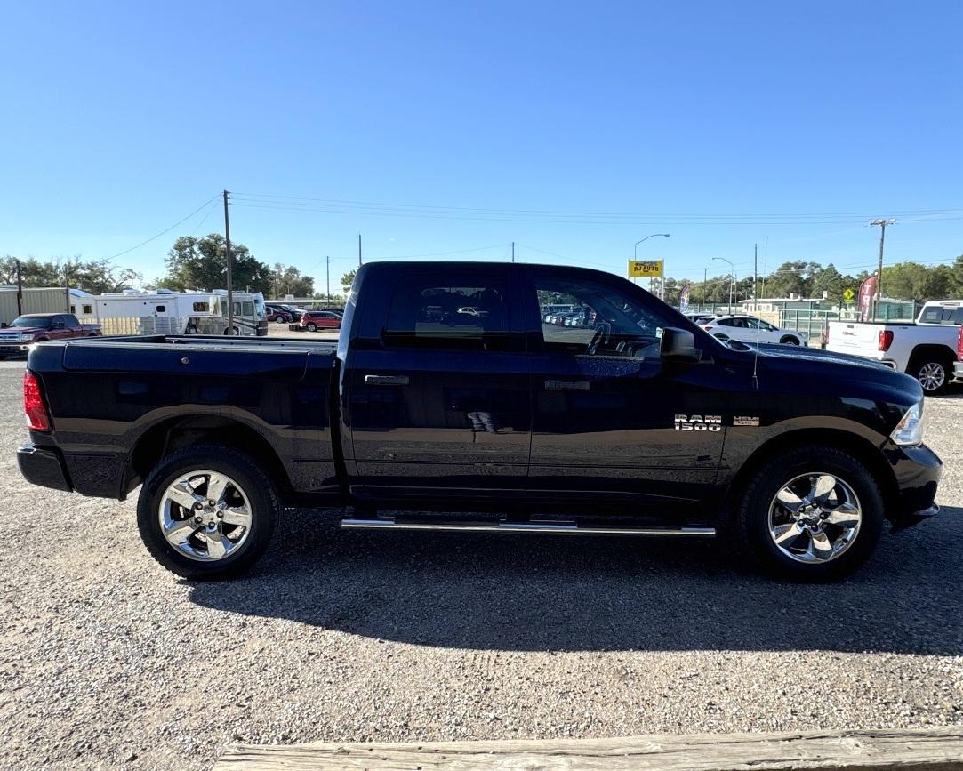 RAM 1500 Tradesman 4x4 Crew Cab 5'7" Box 2018