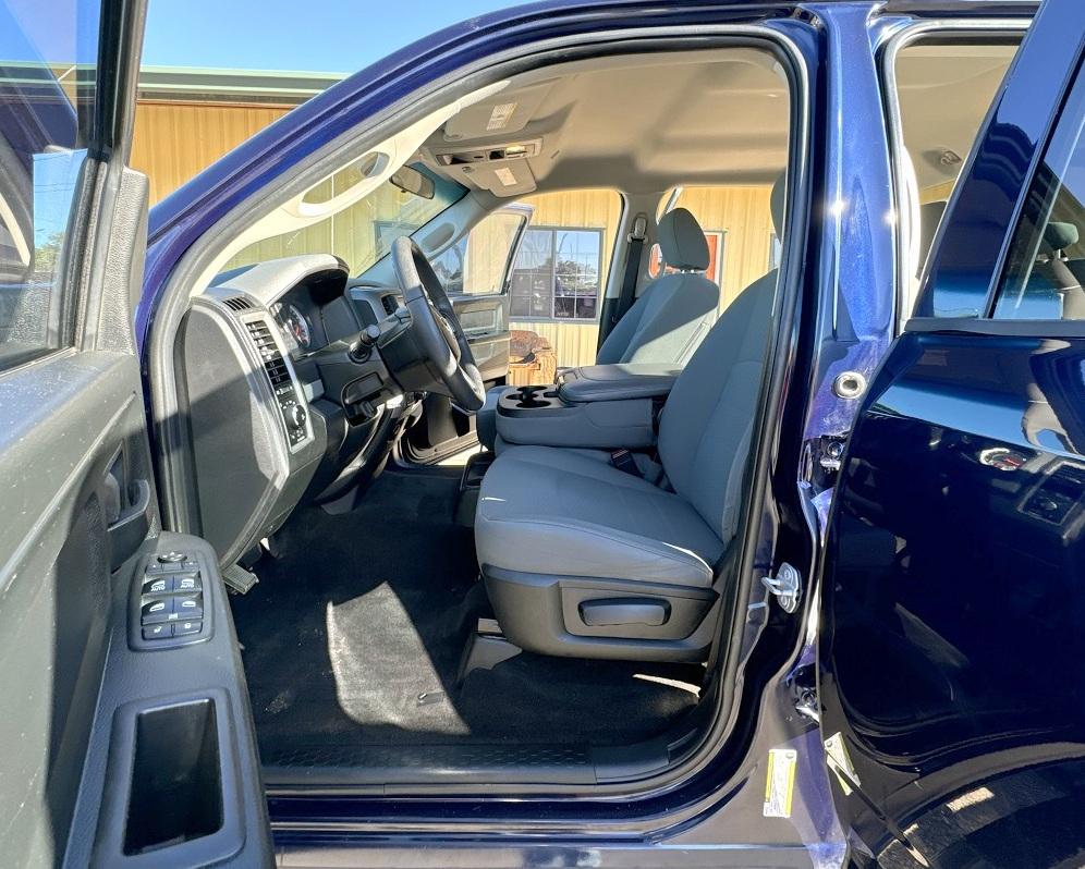 RAM 1500 Tradesman 4x4 Crew Cab 5'7" Box 2018