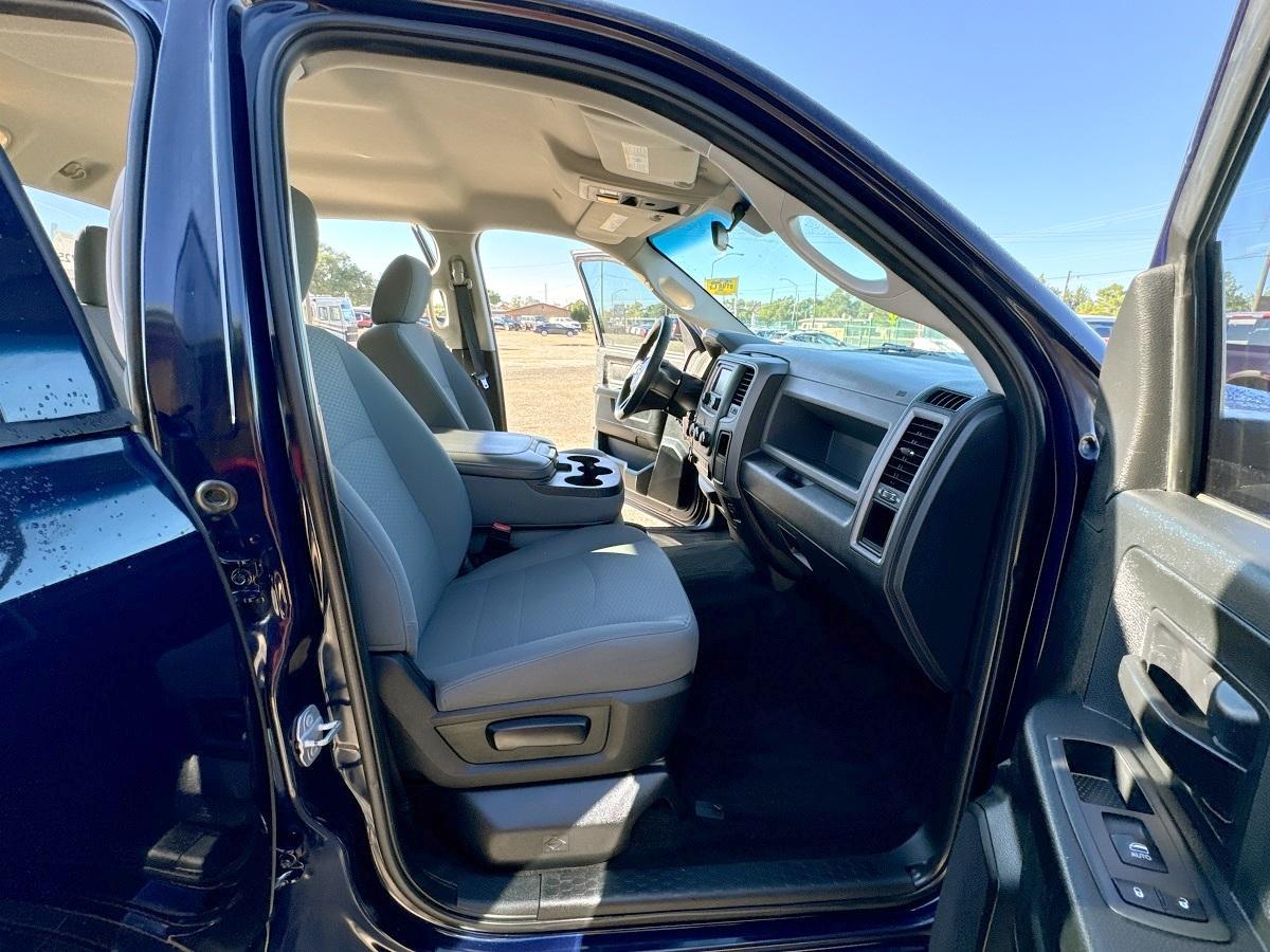 RAM 1500 Tradesman 4x4 Crew Cab 5'7" Box 2018