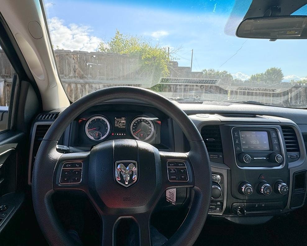 RAM 1500 Tradesman 4x4 Crew Cab 5'7" Box 2018