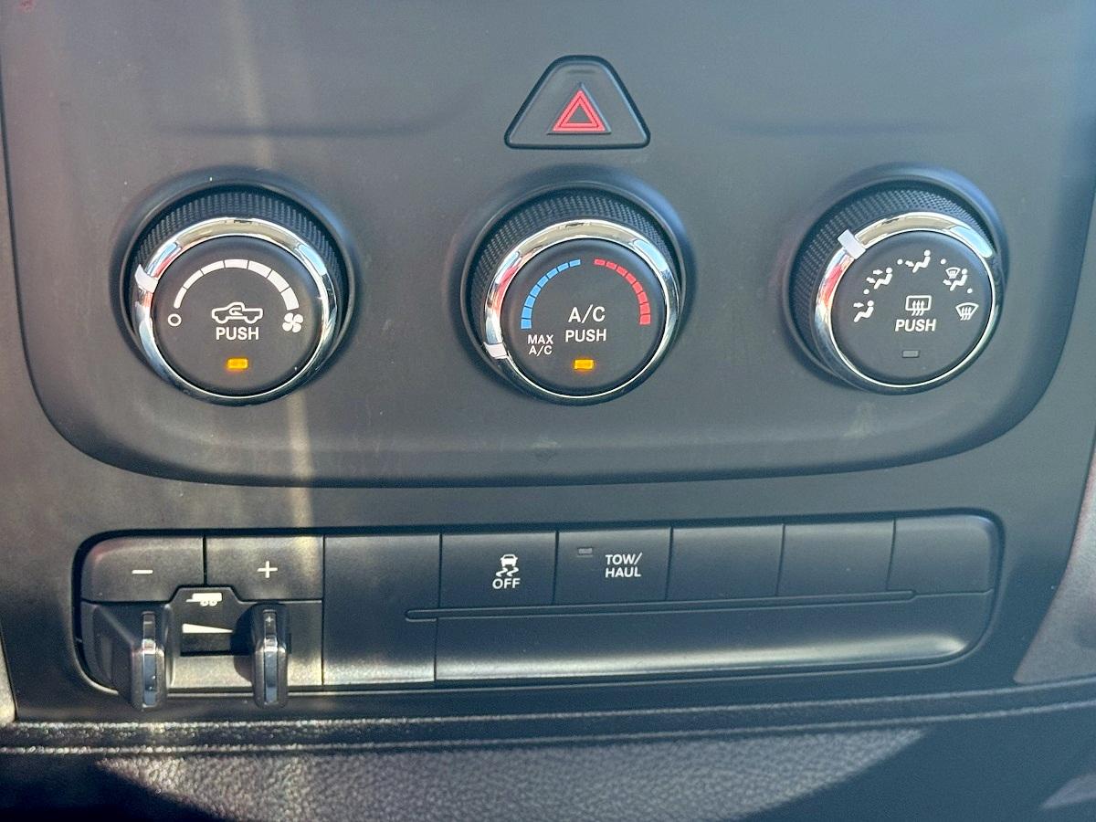 RAM 1500 Tradesman 4x4 Crew Cab 5'7" Box 2018