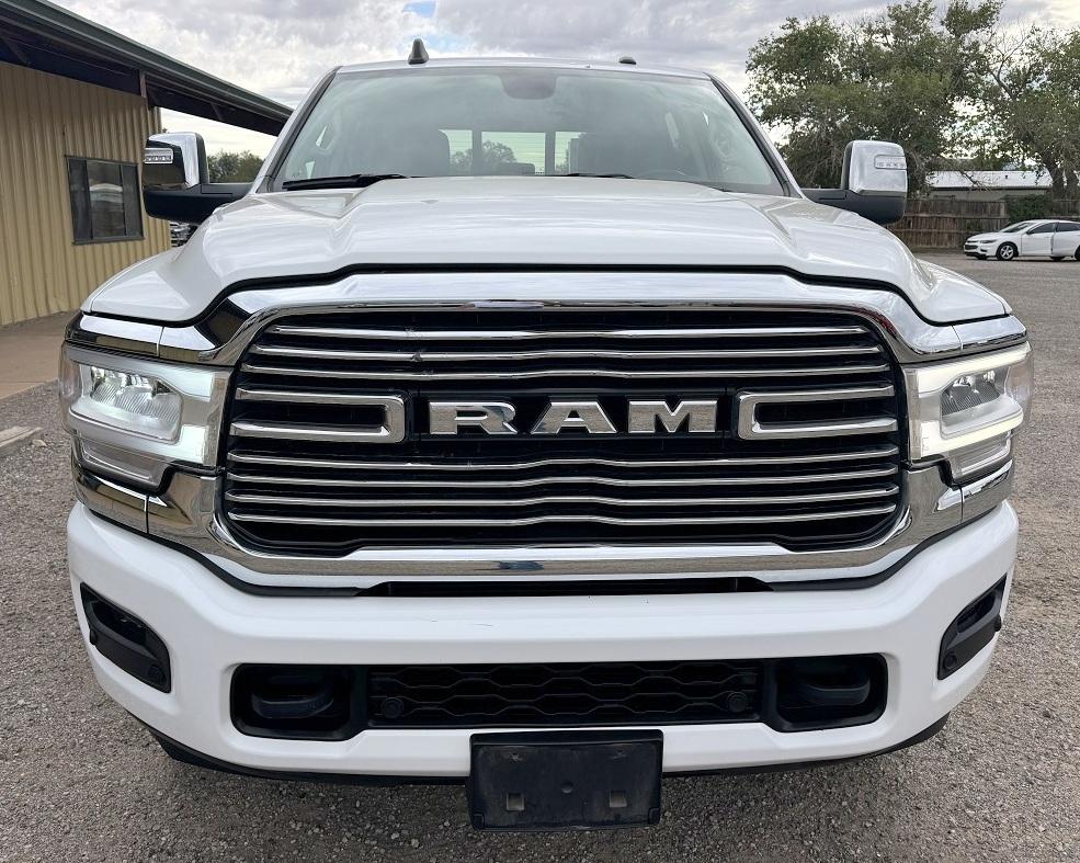 RAM 2500 Laramie 4x4 Crew Cab 8' Box 2024
