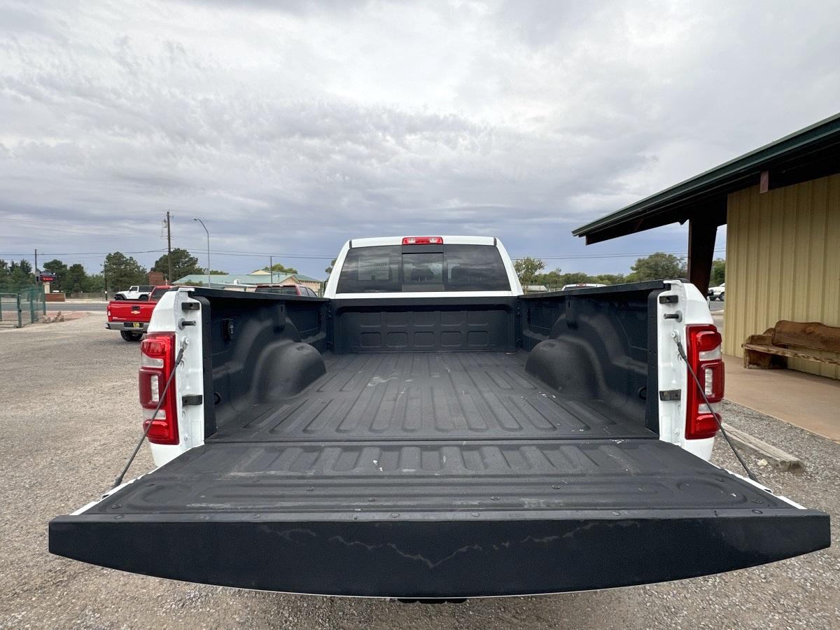 RAM 2500 Laramie 4x4 Crew Cab 8' Box 2024