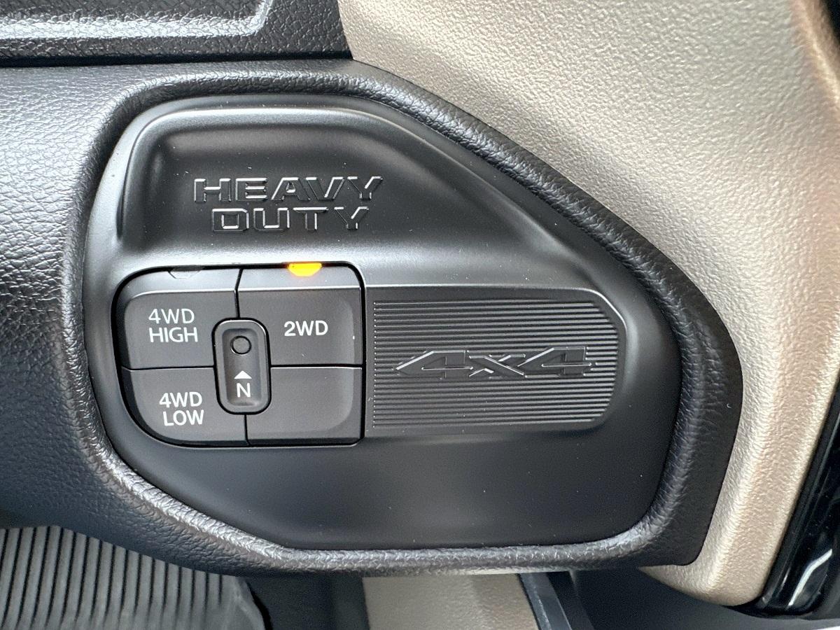 RAM 2500 Laramie 4x4 Crew Cab 8' Box 2024