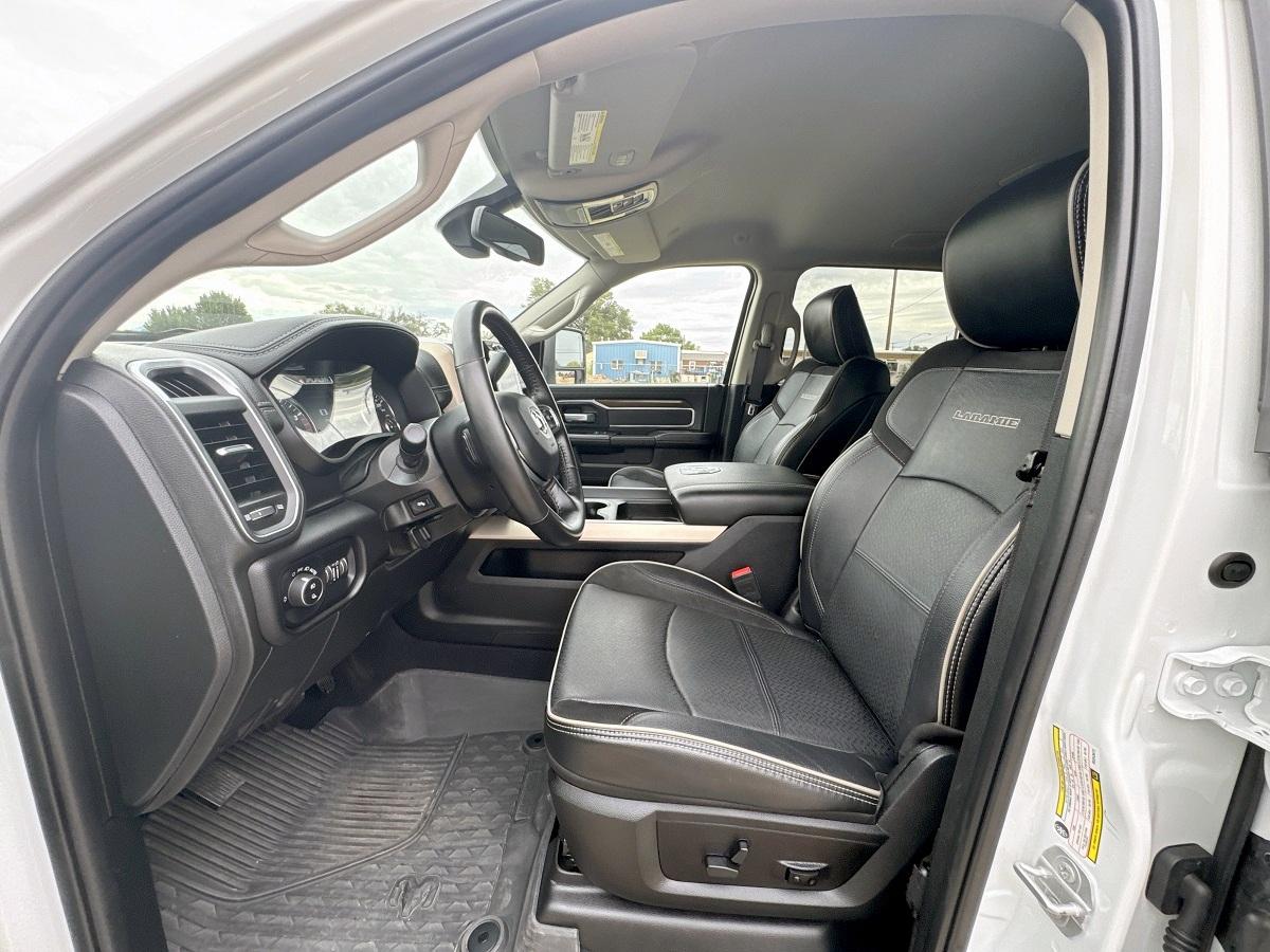 RAM 2500 Laramie 4x4 Crew Cab 8' Box 2024