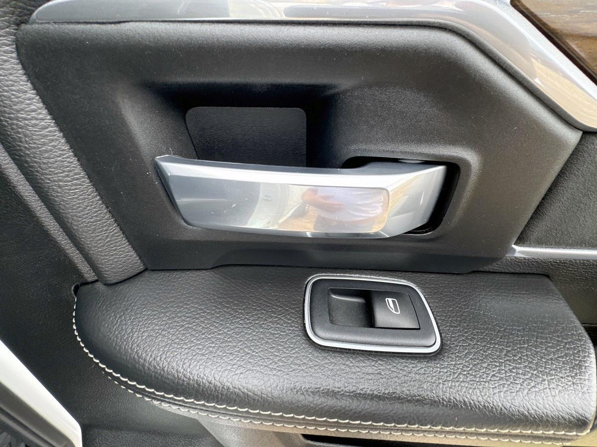 RAM 2500 Laramie 4x4 Crew Cab 8' Box 2024