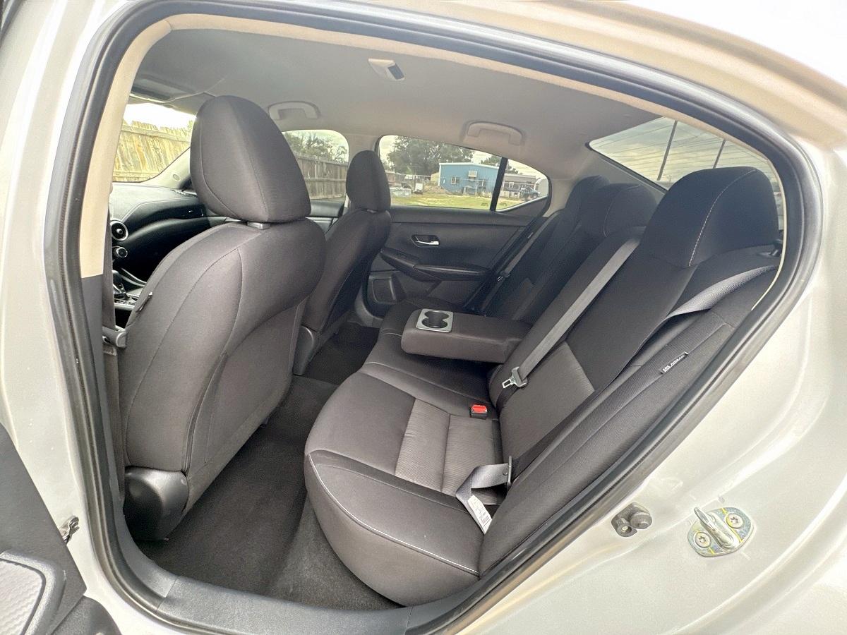 Nissan Sentra SV CVT 2022