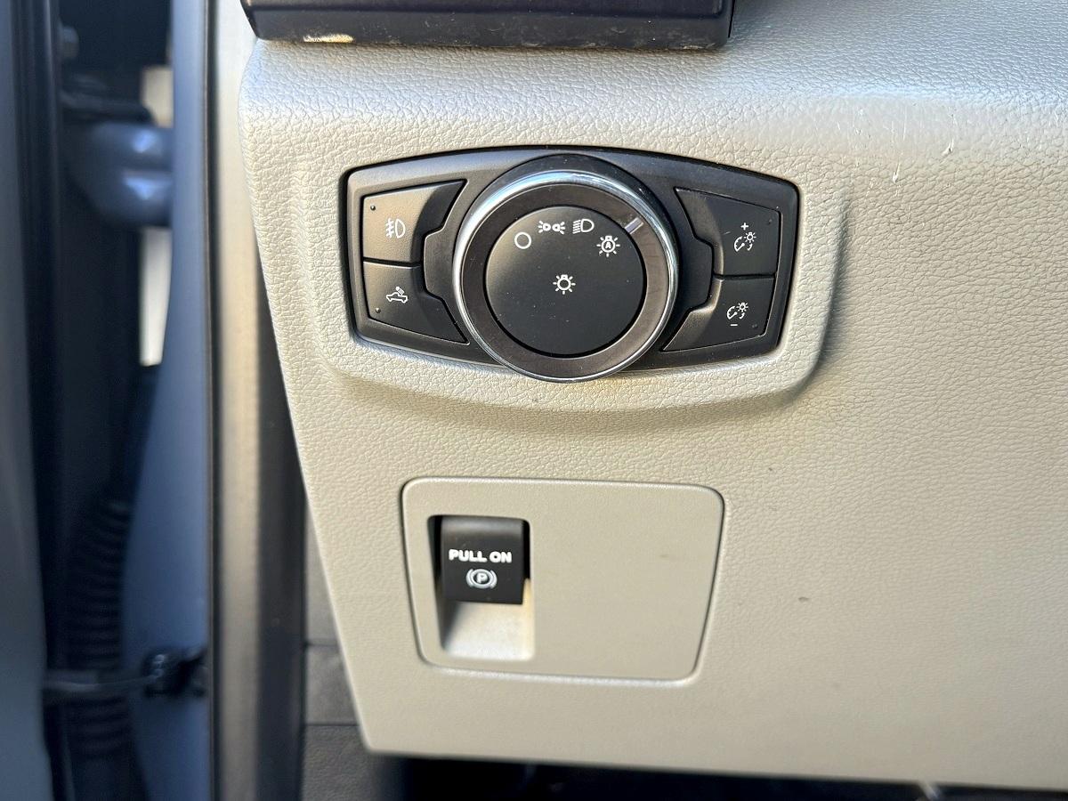 Ford F-150 STX 2WD SuperCrew 5.5' Box 2019