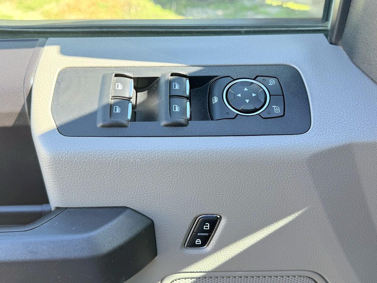 Ford F-150 STX 2WD SuperCrew 5.5' Box 2019