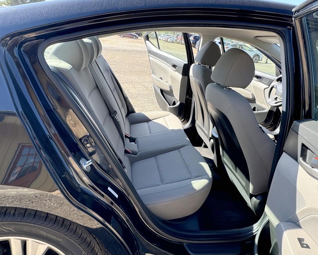 Hyundai Elantra Limited 4D Sedan 2020