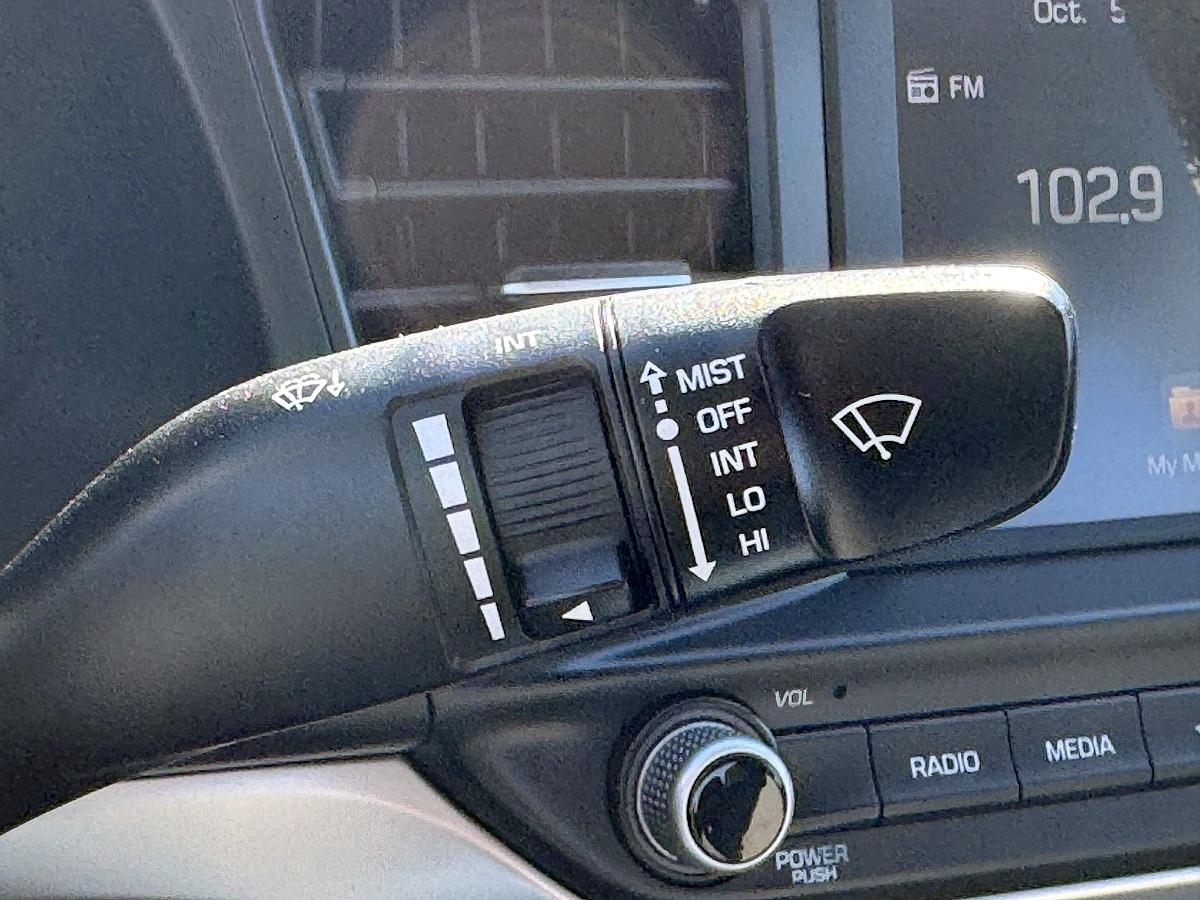 Hyundai Elantra Limited 4D Sedan 2020