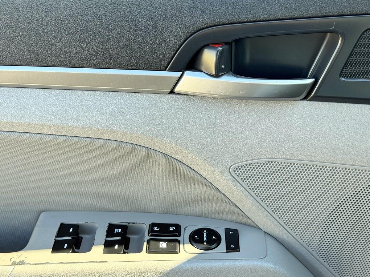 Hyundai Elantra Limited 4D Sedan 2020