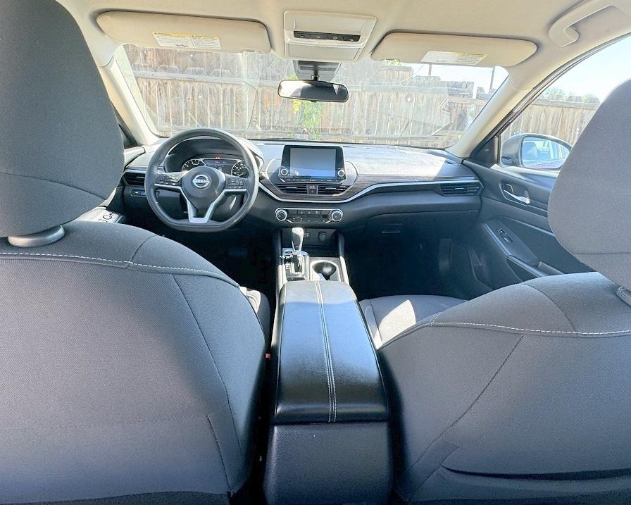 Nissan Altima  2024