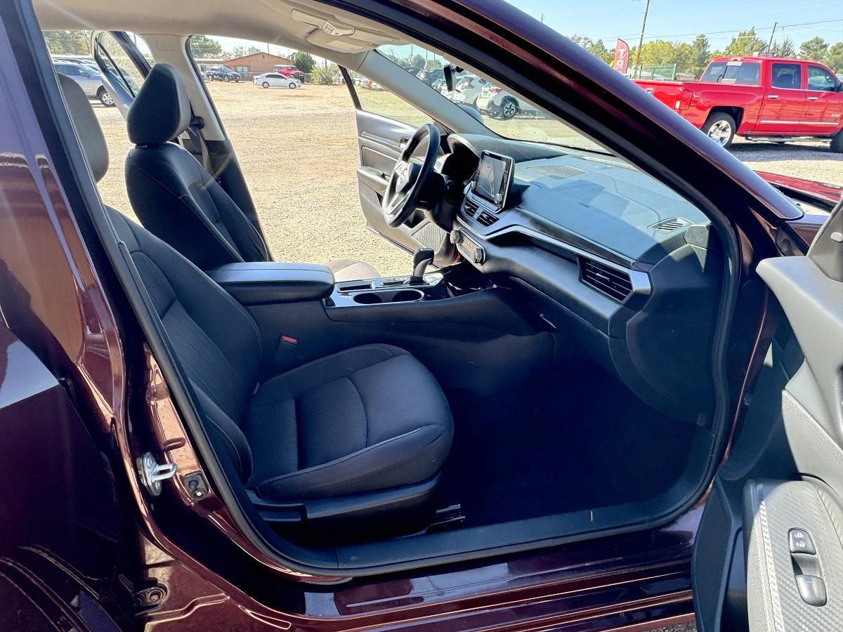 Nissan Altima  2024