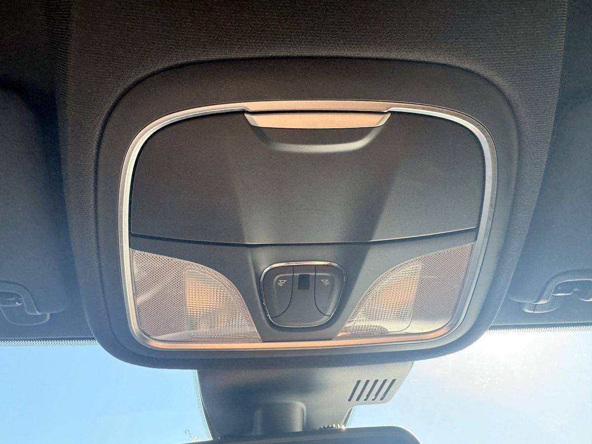 Chrysler 200  2015