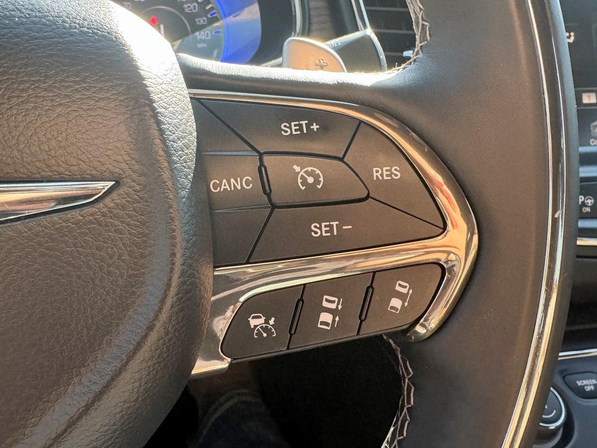Chrysler 200  2015