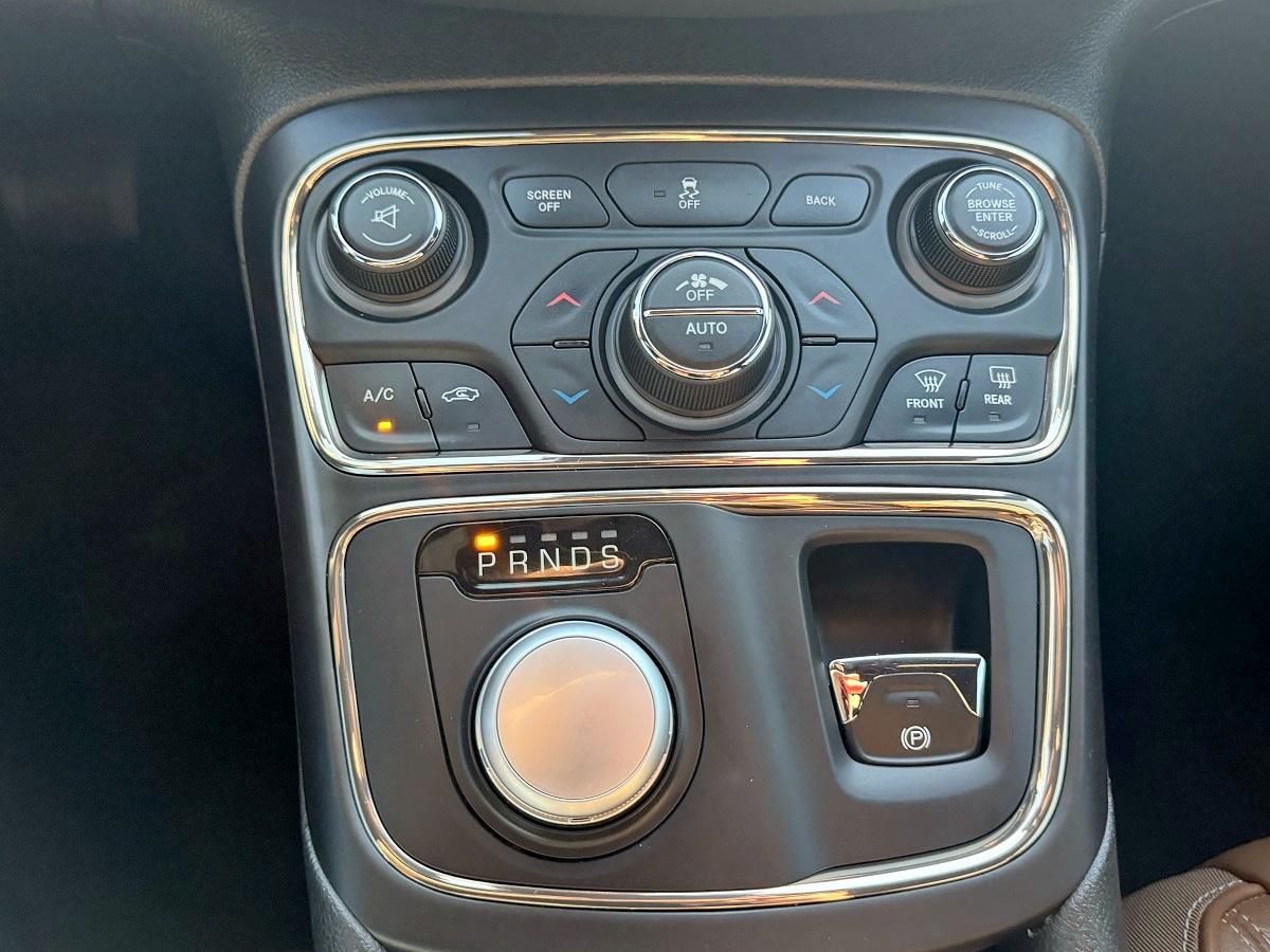 Chrysler 200  2015