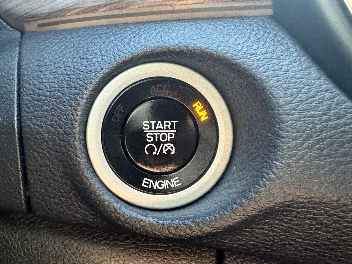 Chrysler 200  2015