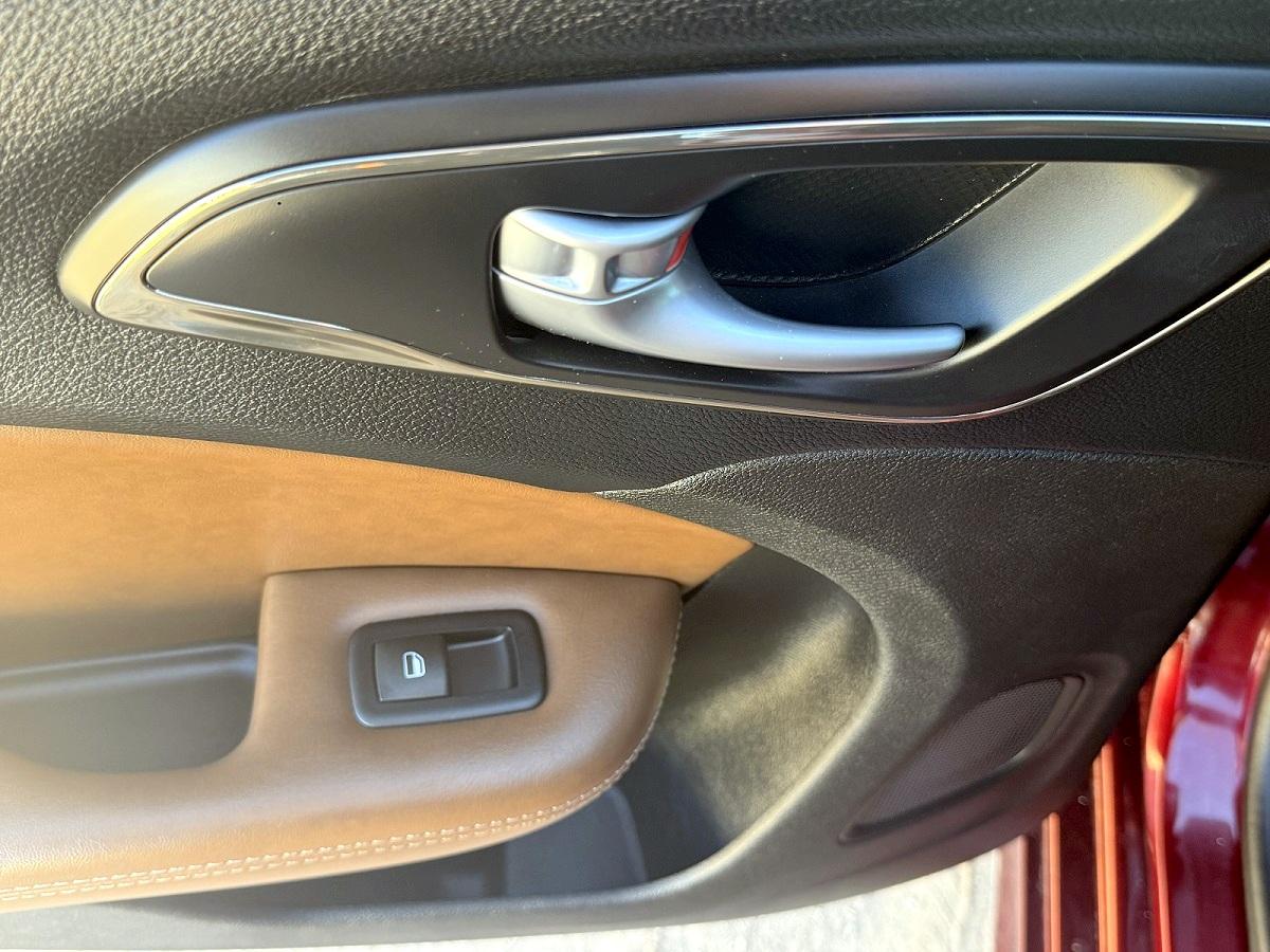 Chrysler 200  2015