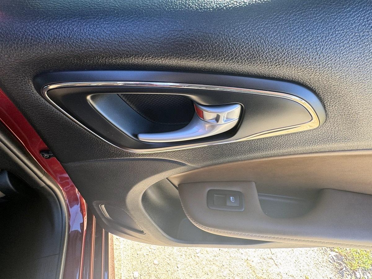 Chrysler 200  2015
