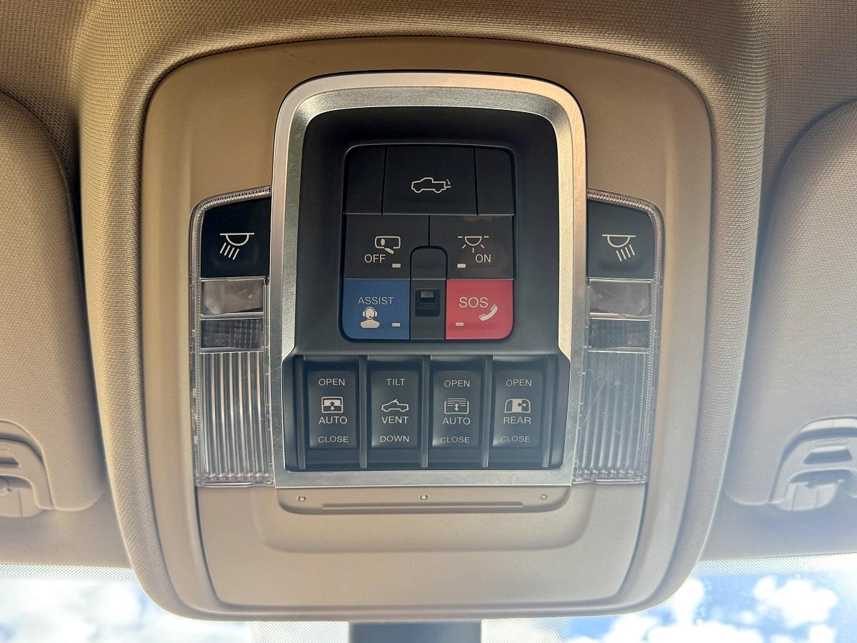 RAM 1500 Longhorn 4x4 Crew Cab 5'7" Box 2019