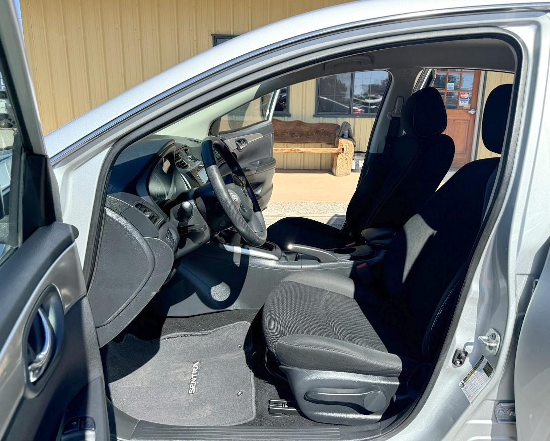 Nissan Sentra S CVT 2019