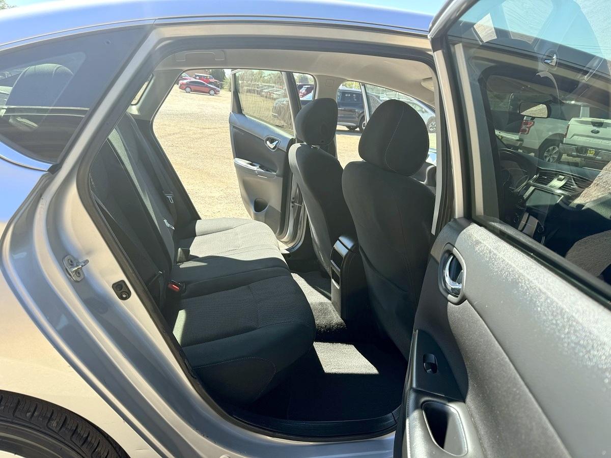 Nissan Sentra S CVT 2019