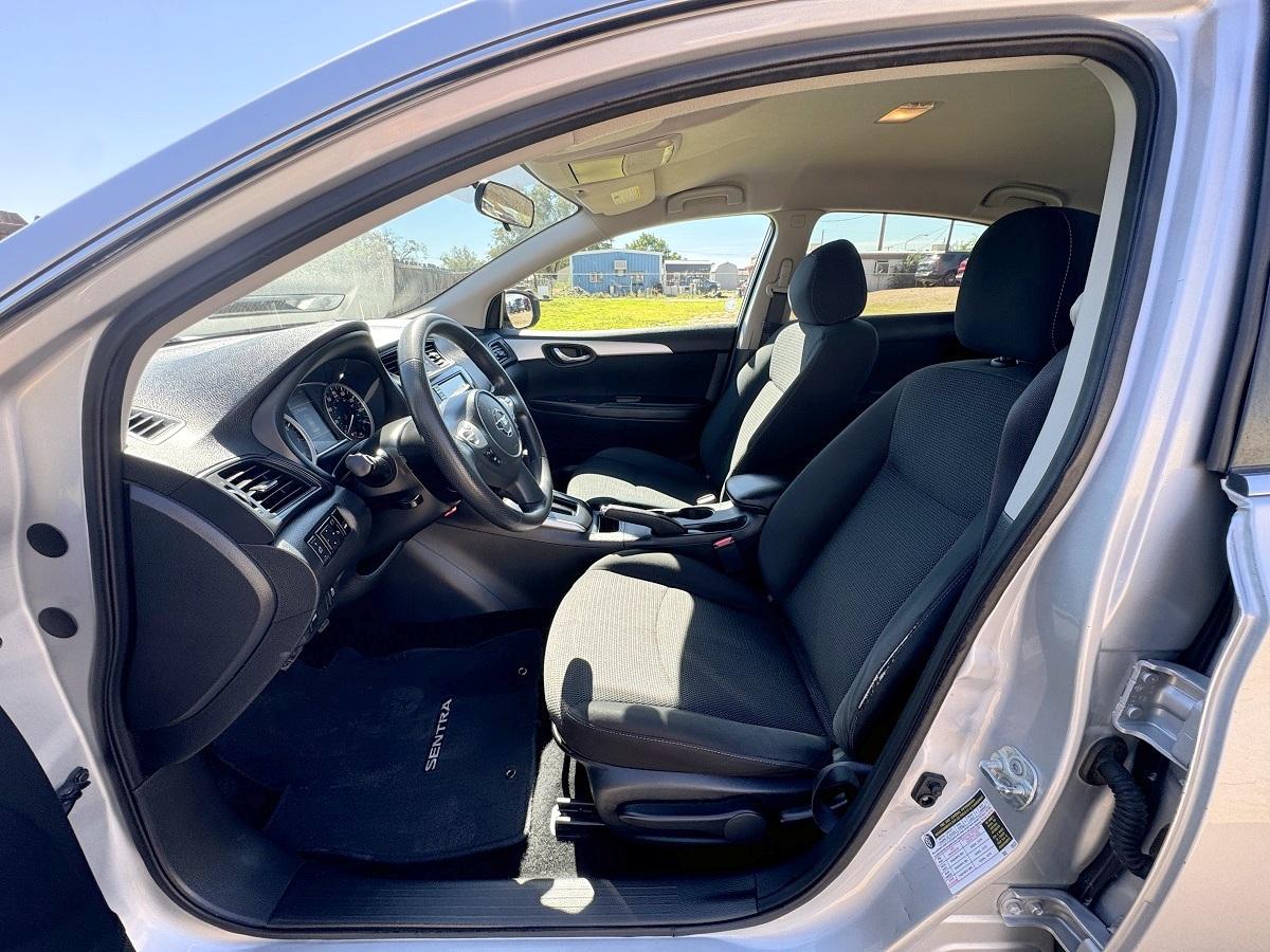 Nissan Sentra S CVT 2019