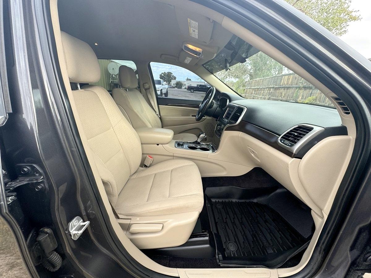 Jeep Grand Cherokee Laredo 4x4 2018