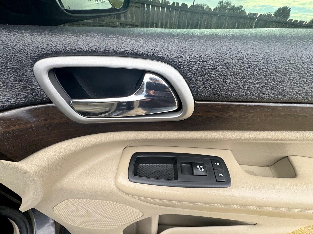 Jeep Grand Cherokee Laredo 4x4 2018