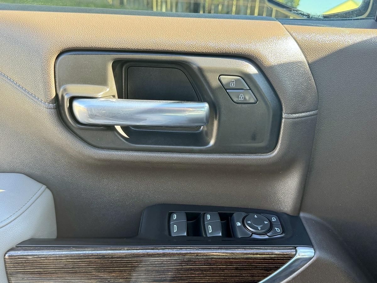 GMC Sierra 1500 SLT Crew Cab 4WD 2020