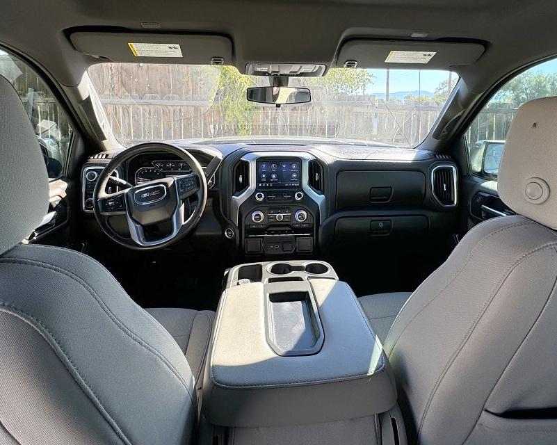 GMC Sierra 1500 SLT Crew Cab 4WD 2020