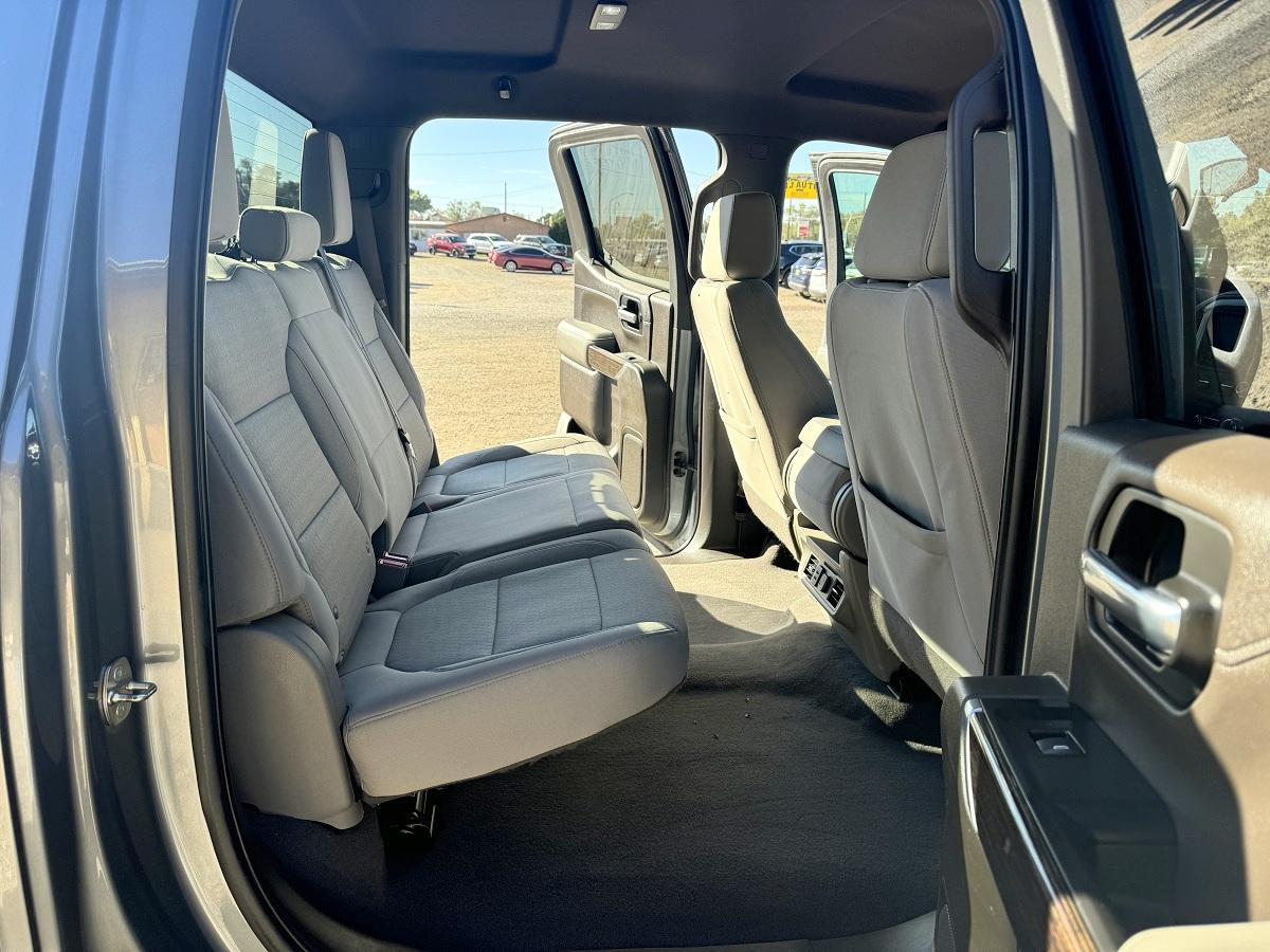 GMC Sierra 1500 SLT Crew Cab 4WD 2020