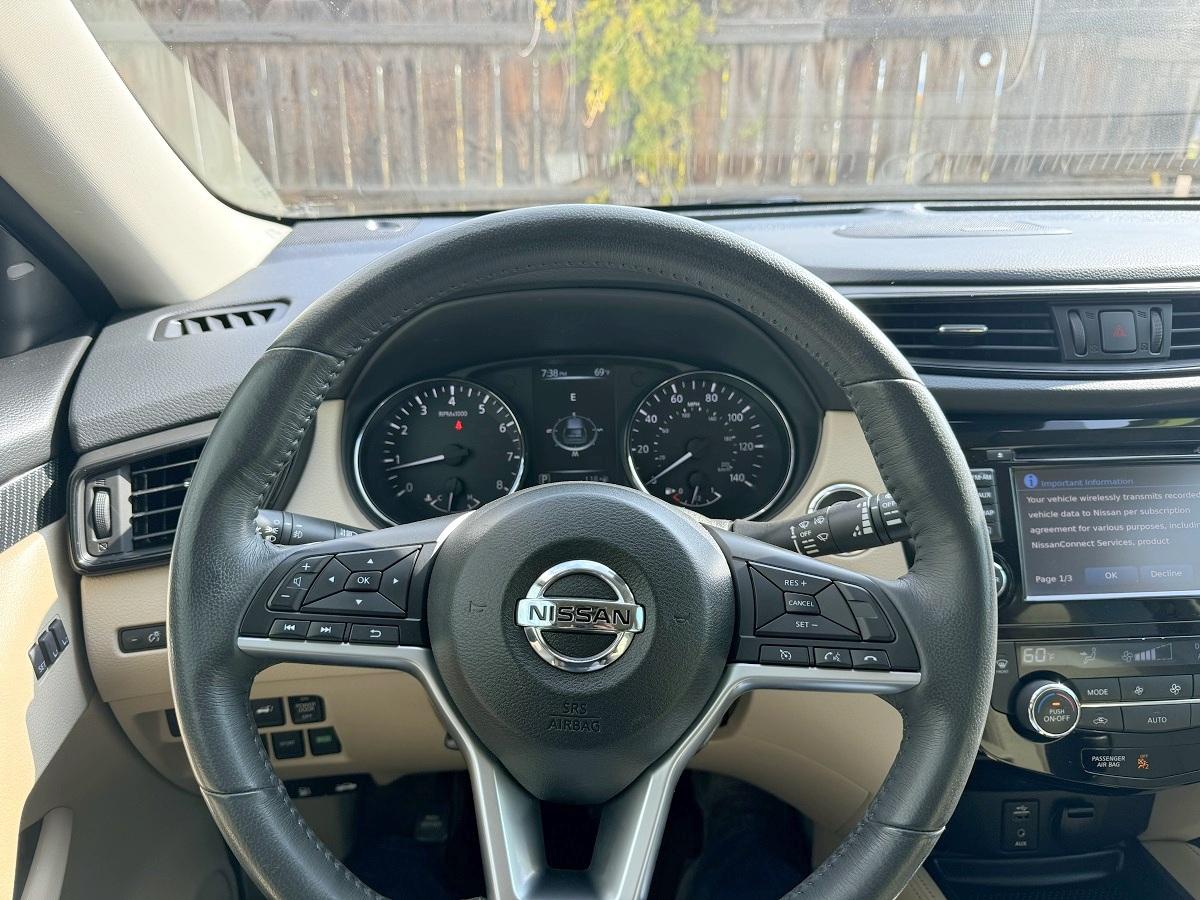 Nissan Rogue SL FWD 2017