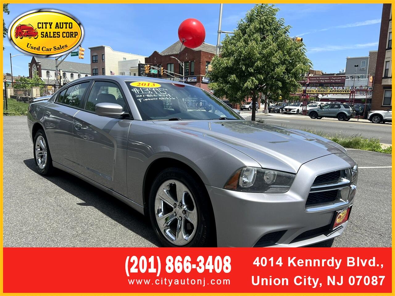 Dodge Charger 4dr Sdn SE RWD 2013