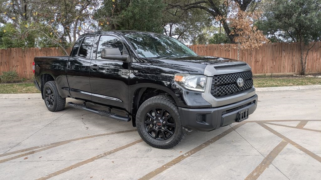2020 Toyota Tundra DOUBLE CAB SR