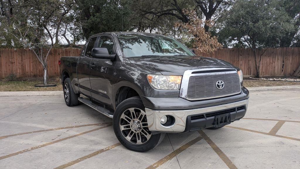 2013 Toyota Tundra DOUBLE CAB SR5