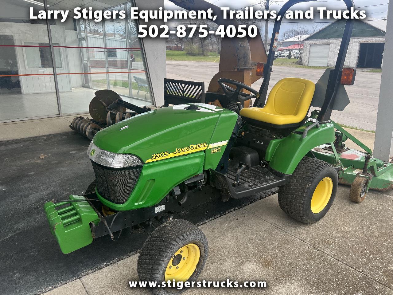 John Deere 2305  2011