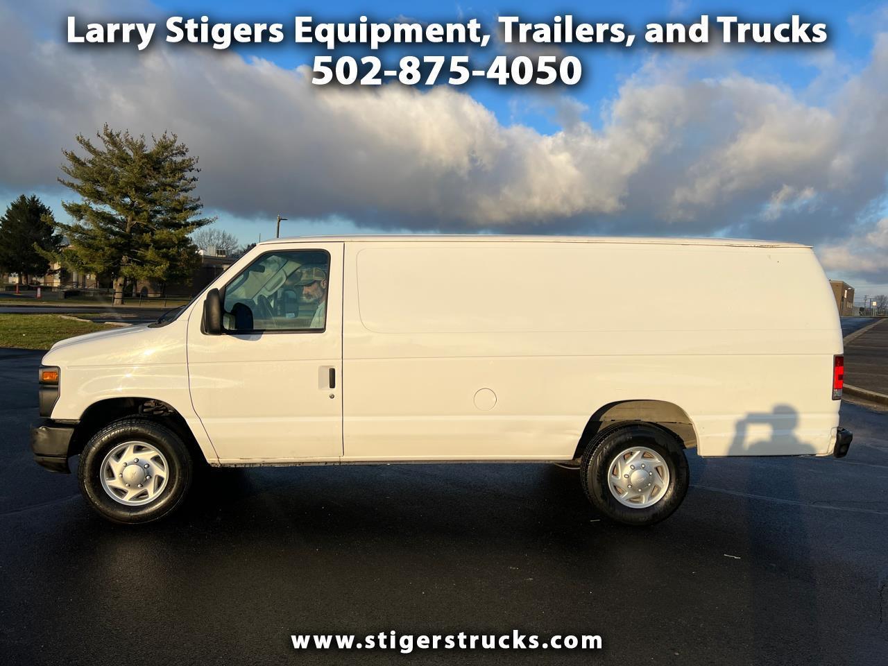 Ford Econoline E-350 Super Duty Extended 2011