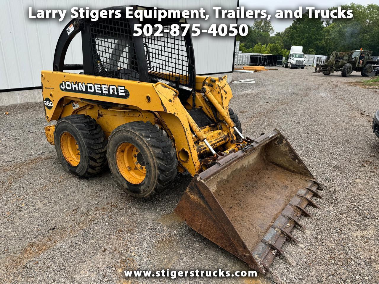John Deere 250  2001